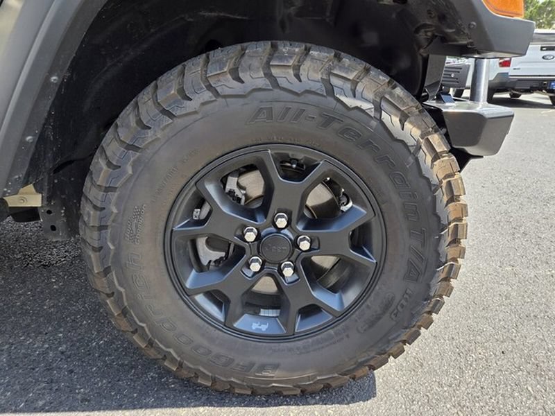 Used 2022 Jeep Wrangler Sport AWD/4WD image 19