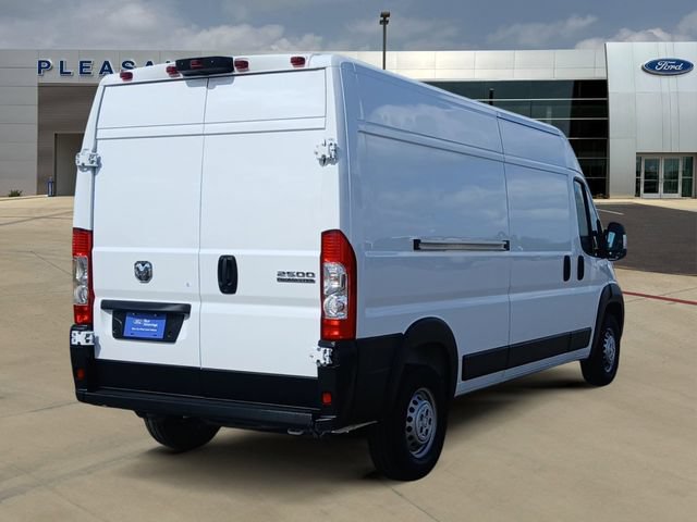 Used 2026 RAM ProMaster 2500 w/ Convenience Group FWD image 5