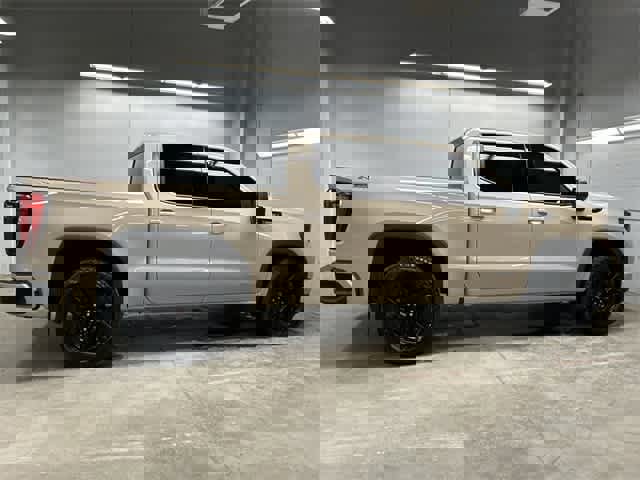 Used 2023 GMC Sierra 1500 Elevation w/ X31 Off-Road Package image 6