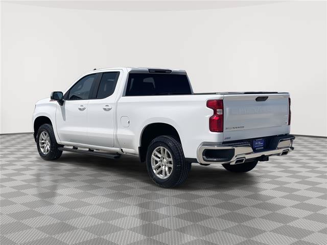 Used 2022 Chevrolet Silverado 1500 LT AWD/4WD image 9