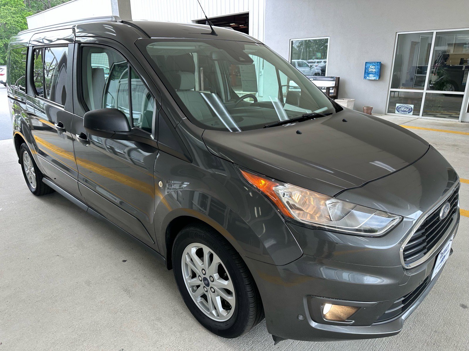 Certified 2019 Ford Transit Connect XLT FWD image 8