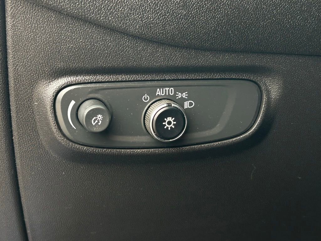 Used 2024 Chevrolet Equinox LT AWD/4WD image 25