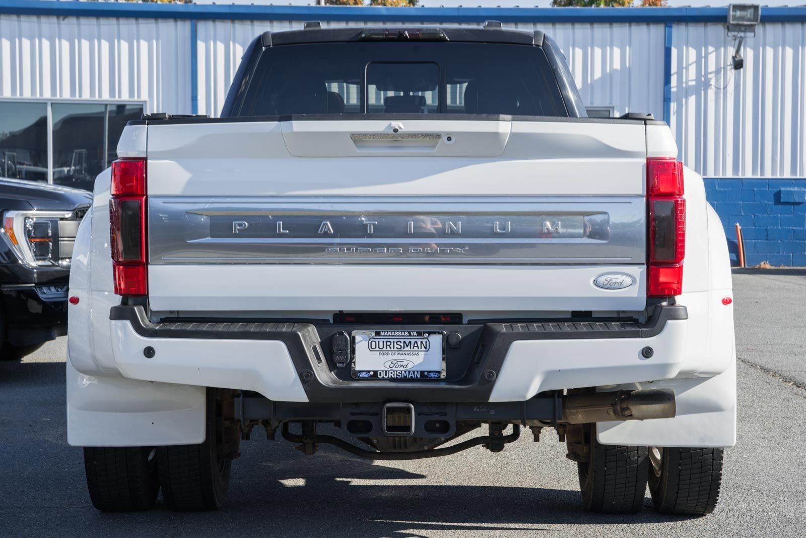 Certified 2022 Ford F450 Platinum w/ FX4 Off-Road Package image 5