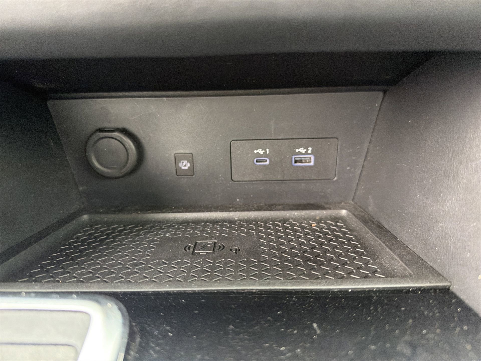 Used 2024 Nissan Pathfinder Platinum w/ Cargo Package AWD/4WD image 21