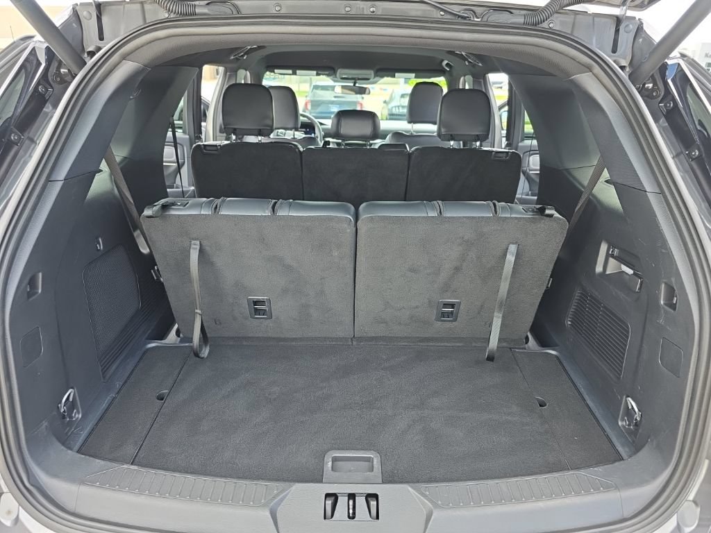 Certified 2025 Ford Explorer ST-Line w/ ST-Line Street Pack AWD/4WD image 7