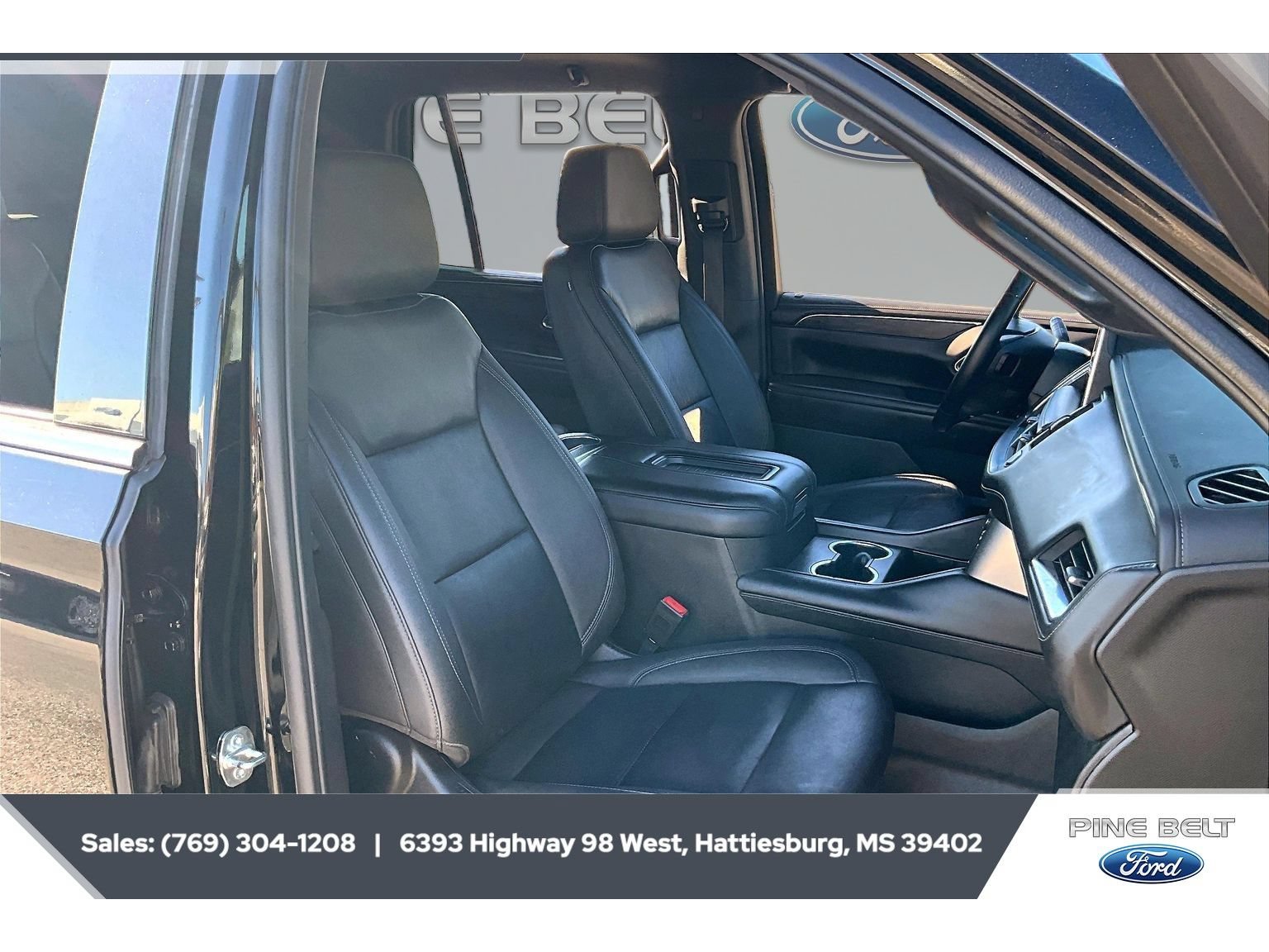Used 2024 Chevrolet Tahoe LT RWD image 6