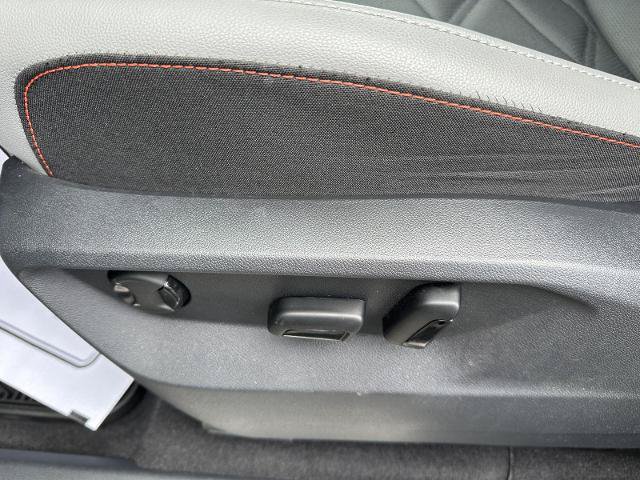 Used 2024 Volkswagen Atlas Peak Edition SE AWD/4WD image 15