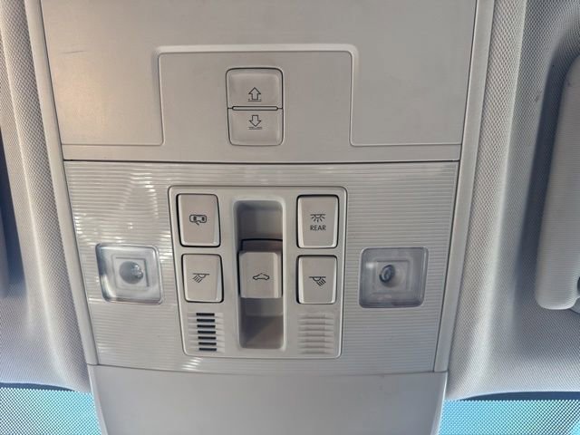 Used 2024 Volkswagen Taos SE AWD/4WD image 31