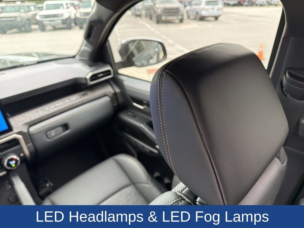 Used 2024 Toyota Tacoma Limited image 17