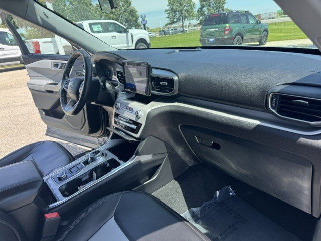 Certified 2023 Ford Explorer XLT w/ Equipment Group 202A AWD/4WD image 35