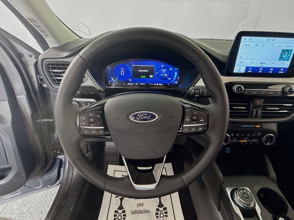 Certified 2022 Ford Escape SEL w/ Technology Package FWD image 15