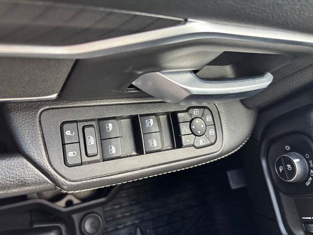 Used 2026 RAM 3500 Big Horn AWD/4WD image 27
