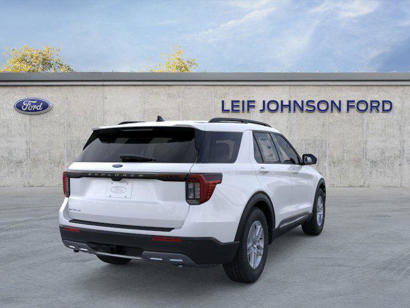 Certified 2025 Ford Explorer Active w/ Active Comfort Package RWD image 8