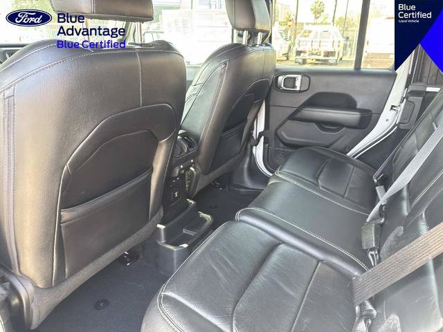 Used 2018 Jeep Wrangler Unlimited Sahara AWD/4WD image 23