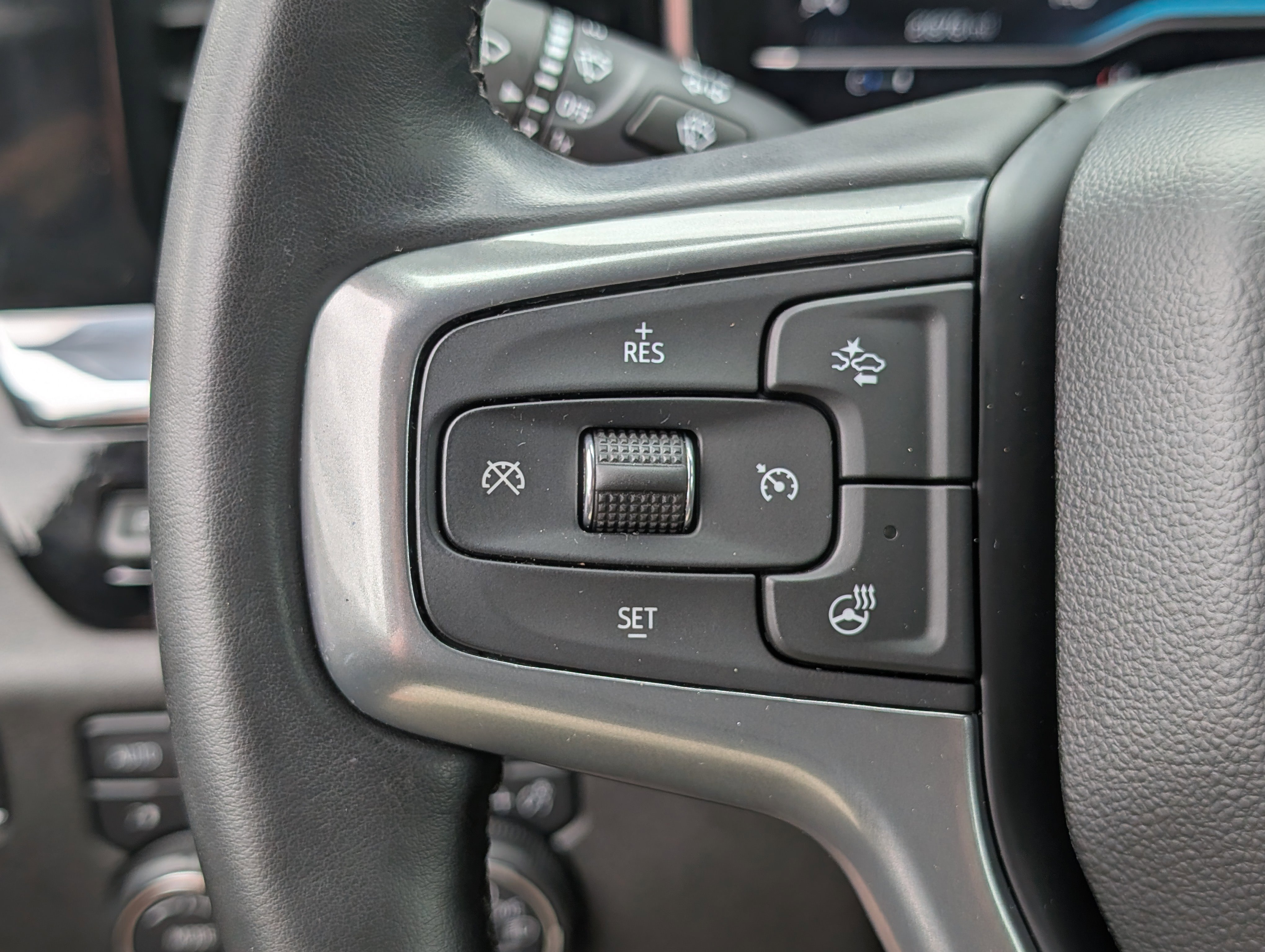 Used 2024 Chevrolet Silverado 2500 LTZ w/ LTZ Plus Package AWD/4WD image 20