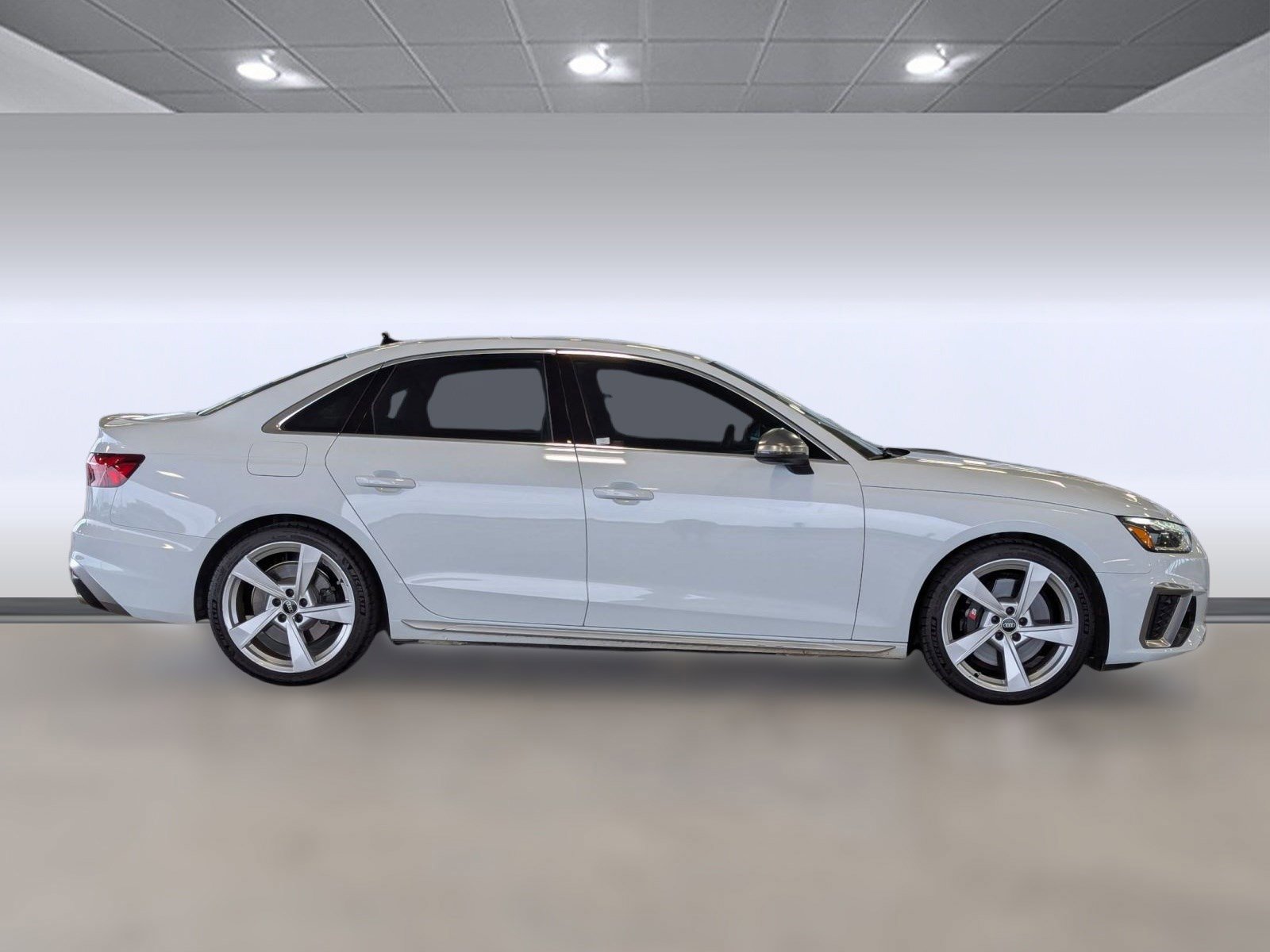 Used 2022 Audi S4 Premium Plus w/ Premium Plus Package image 6