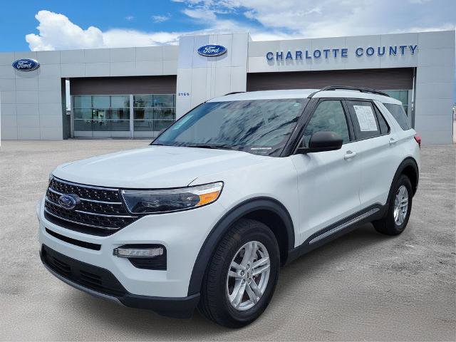Certified 2021 Ford Explorer XLT w/ Equipment Group 202A AWD/4WD image 2