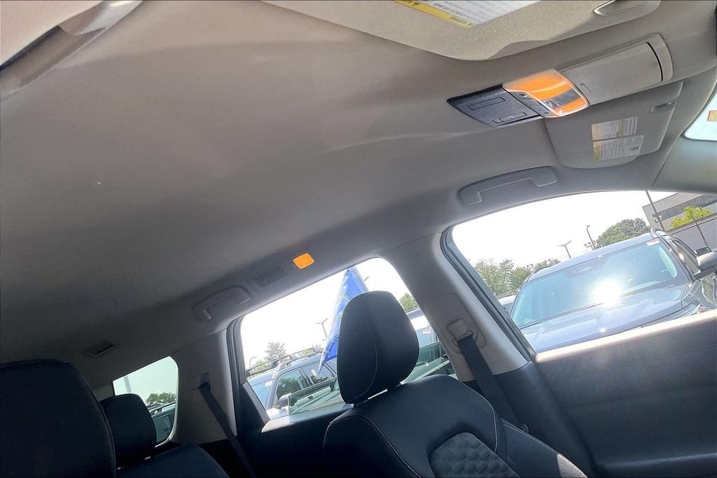 Used 2022 Nissan Pathfinder SV FWD image 21
