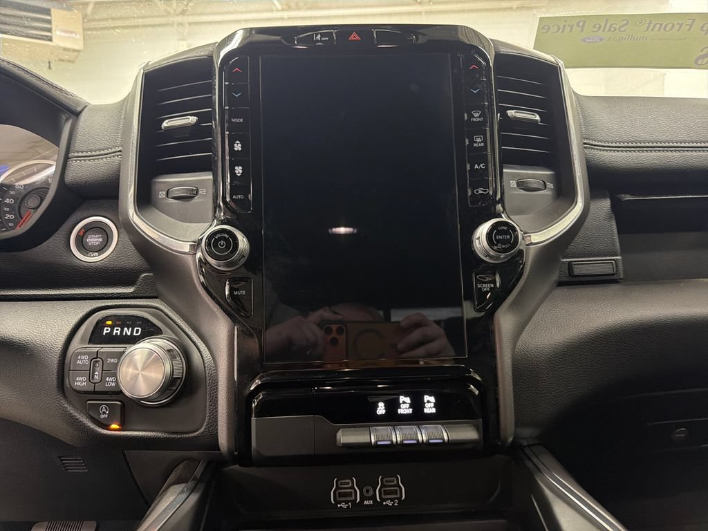 Used 2026 RAM 1500 Laramie AWD/4WD image 22
