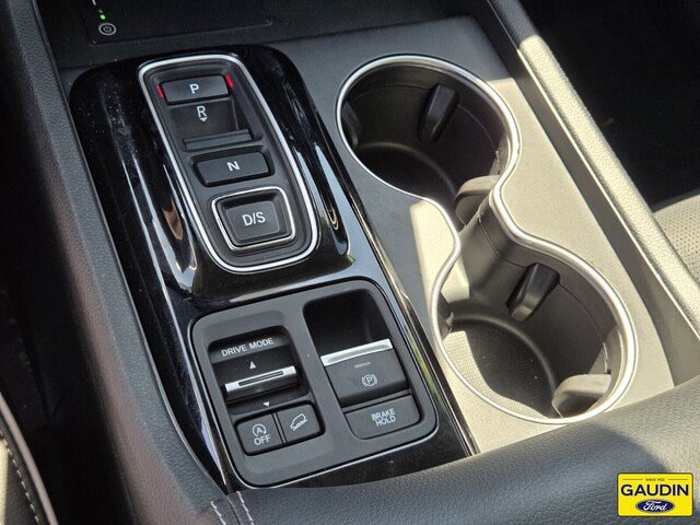 Used 2025 Honda Pilot Elite image 24