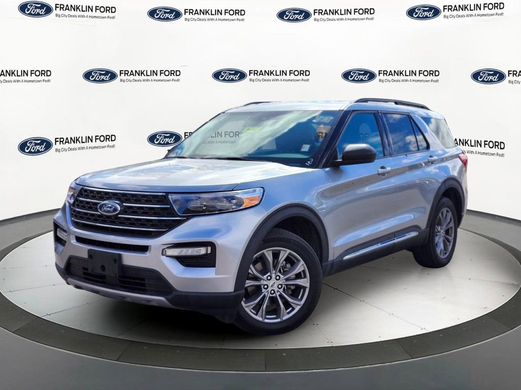 Certified 2022 Ford Explorer XLT w/ Equipment Group 202A
