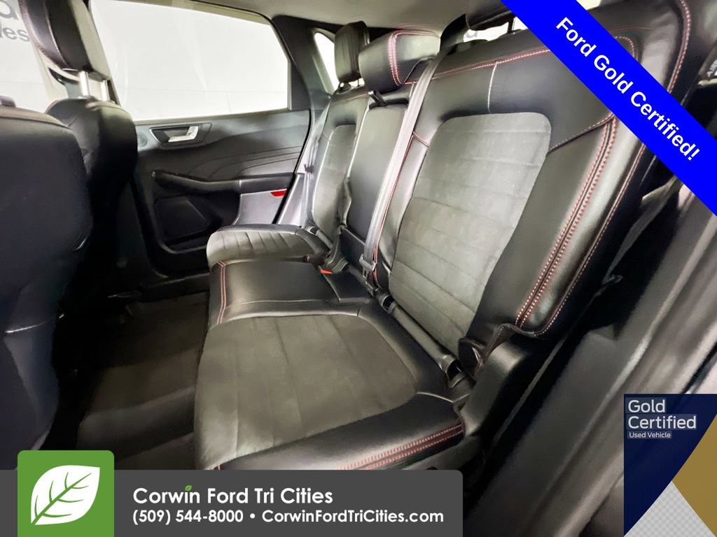 Certified 2022 Ford Escape SEL w/ SEL Stealth AWD Package image 29