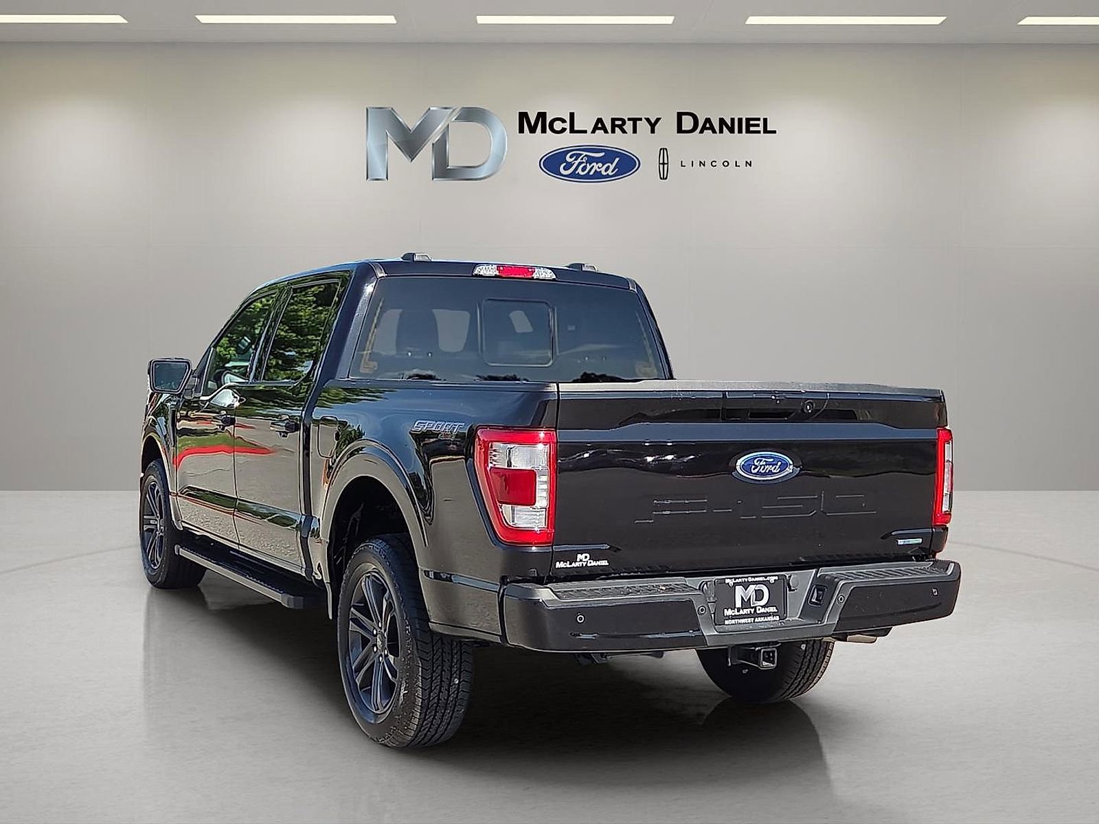 Certified 2023 Ford F150 Lariat AWD/4WD image 4