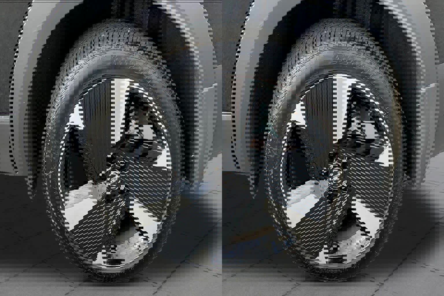 Used 2026 Nissan Kicks SR image 12