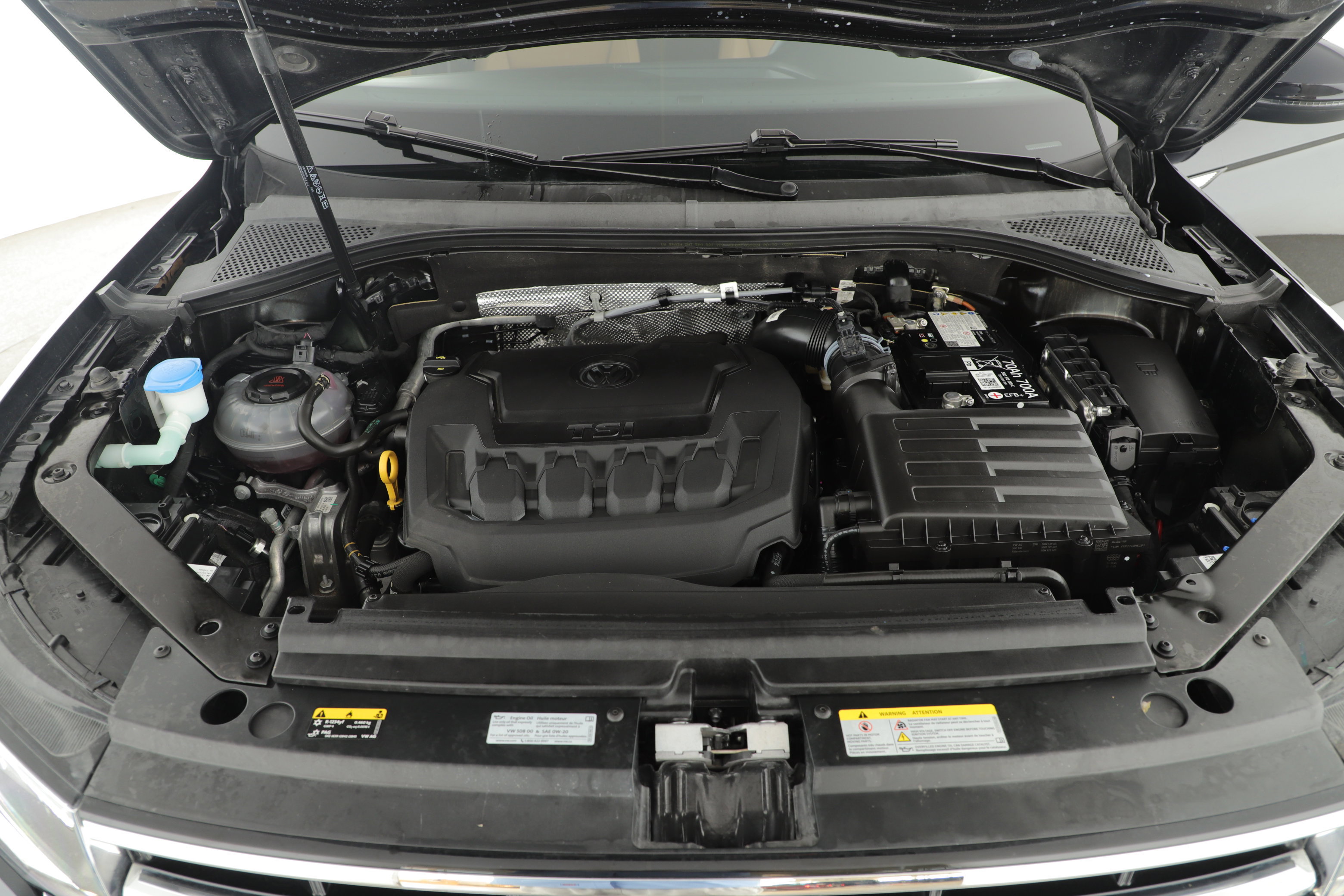 Used 2024 Volkswagen Tiguan SE image 6