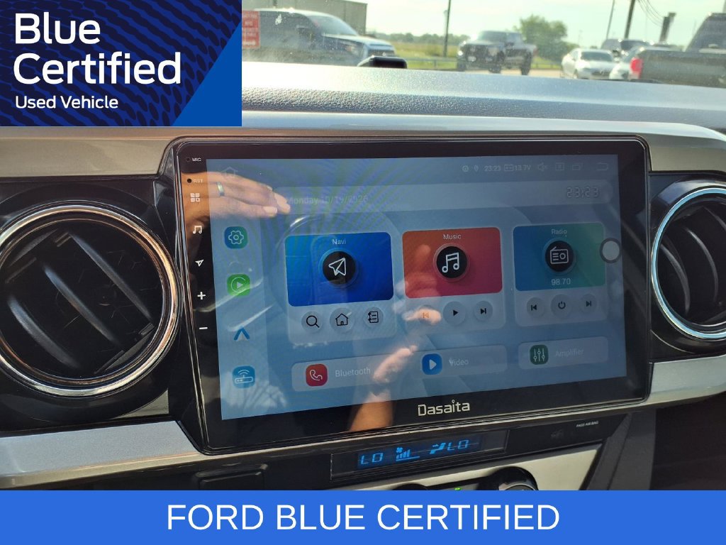 Used 2022 Toyota Tacoma SR5 w/ Technology Package AWD/4WD image 21