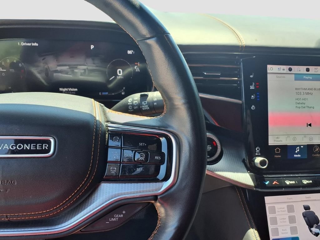 Used 2023 Jeep Grand Wagoneer L Series III w/ Rear Seat Video Group 1 AWD/4WD image 15