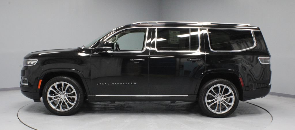 Used 2023 Jeep Grand Wagoneer Series II AWD/4WD image 10