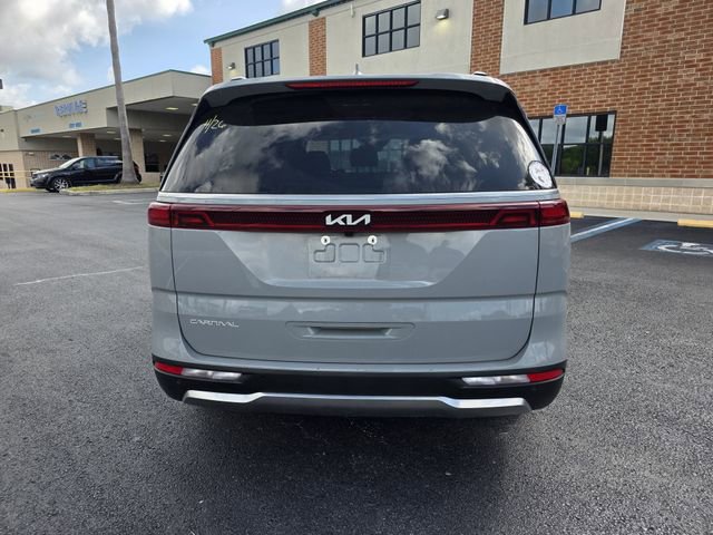 Used 2024 Kia Carnival SX FWD image 6