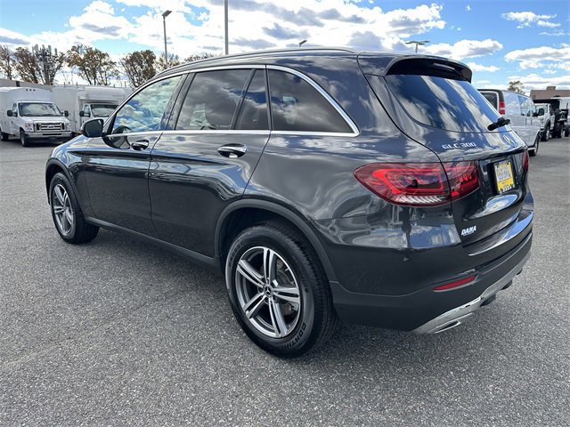 Used 2020 Mercedes-Benz GLC 300 4MATIC image 3