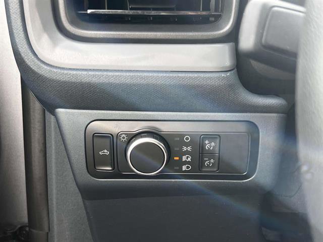 Certified 2020 Ford Escape SE image 12