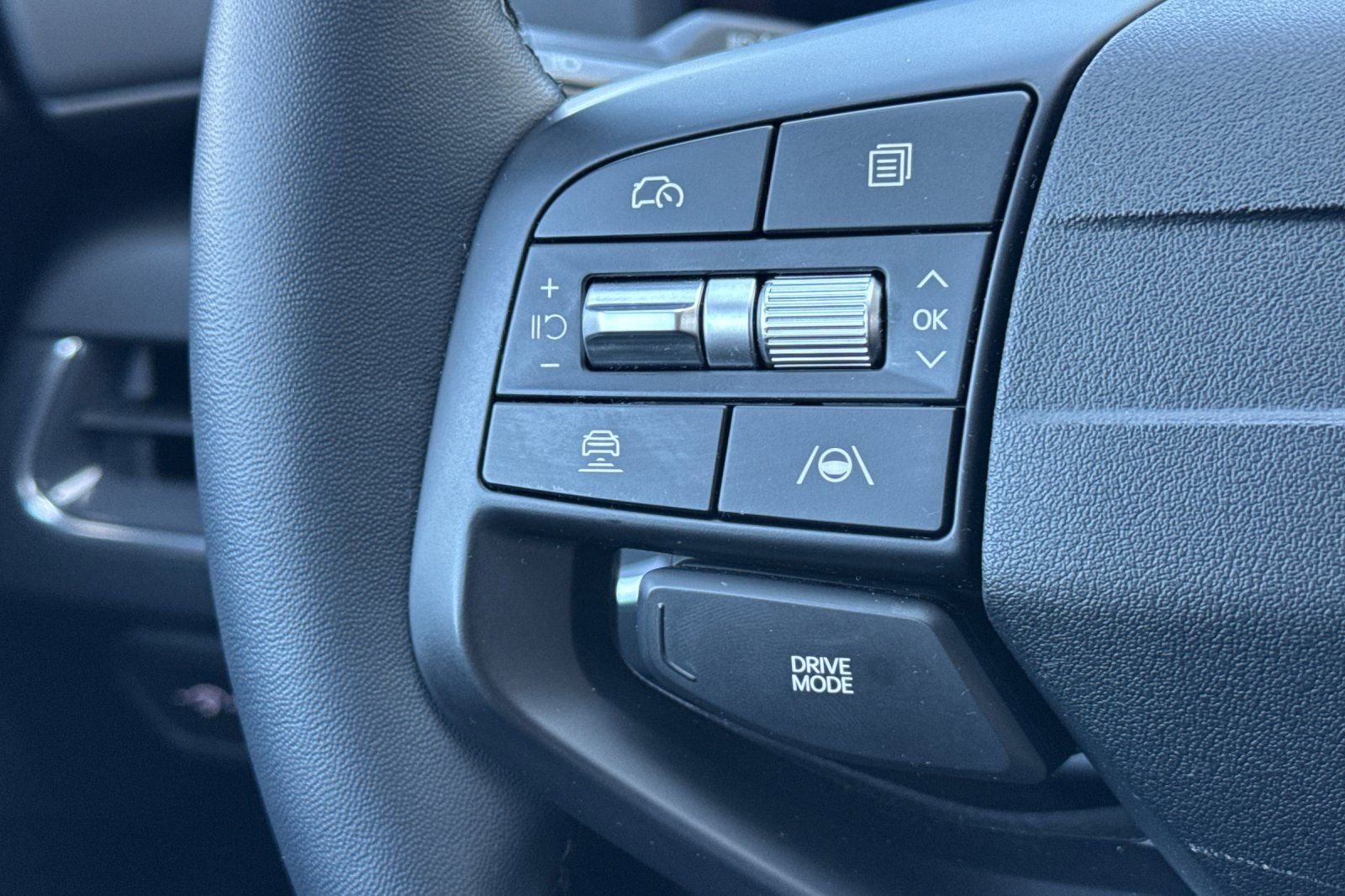 Used 2025 Kia K4 EX FWD image 25