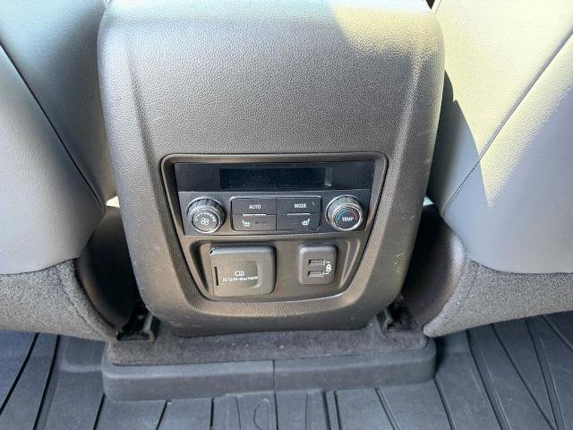 Used 2020 Buick Enclave Premium w/ Sun and Sites Package AWD/4WD image 10