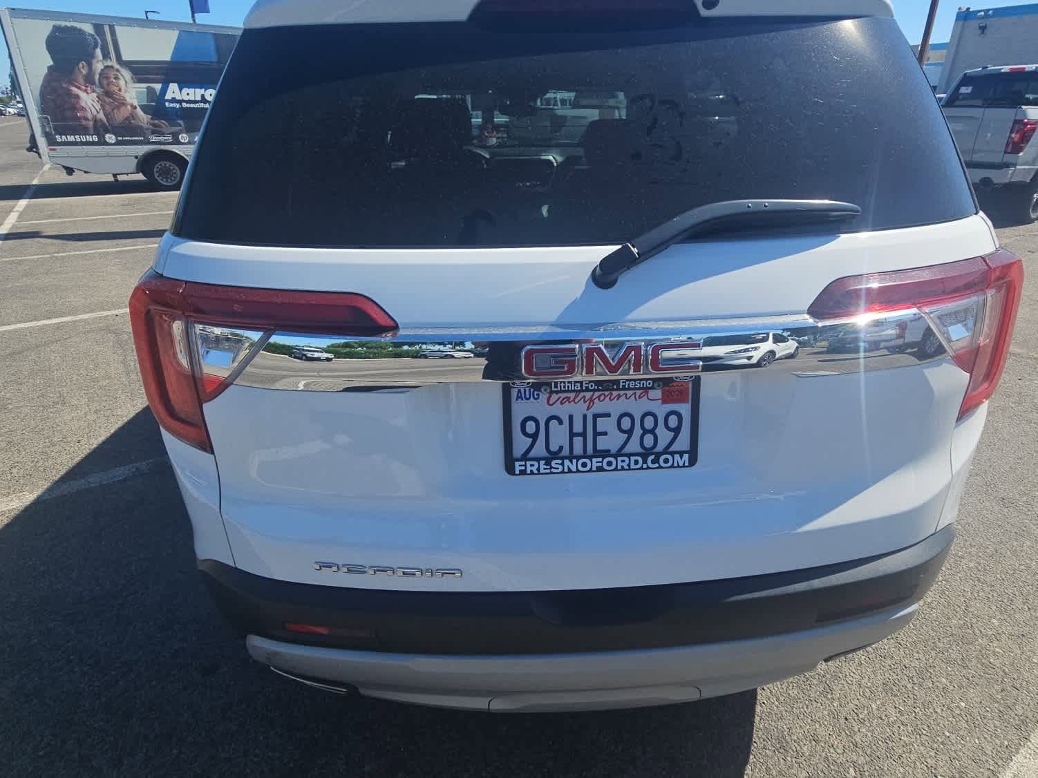 Used 2022 GMC Acadia SLE FWD image 8