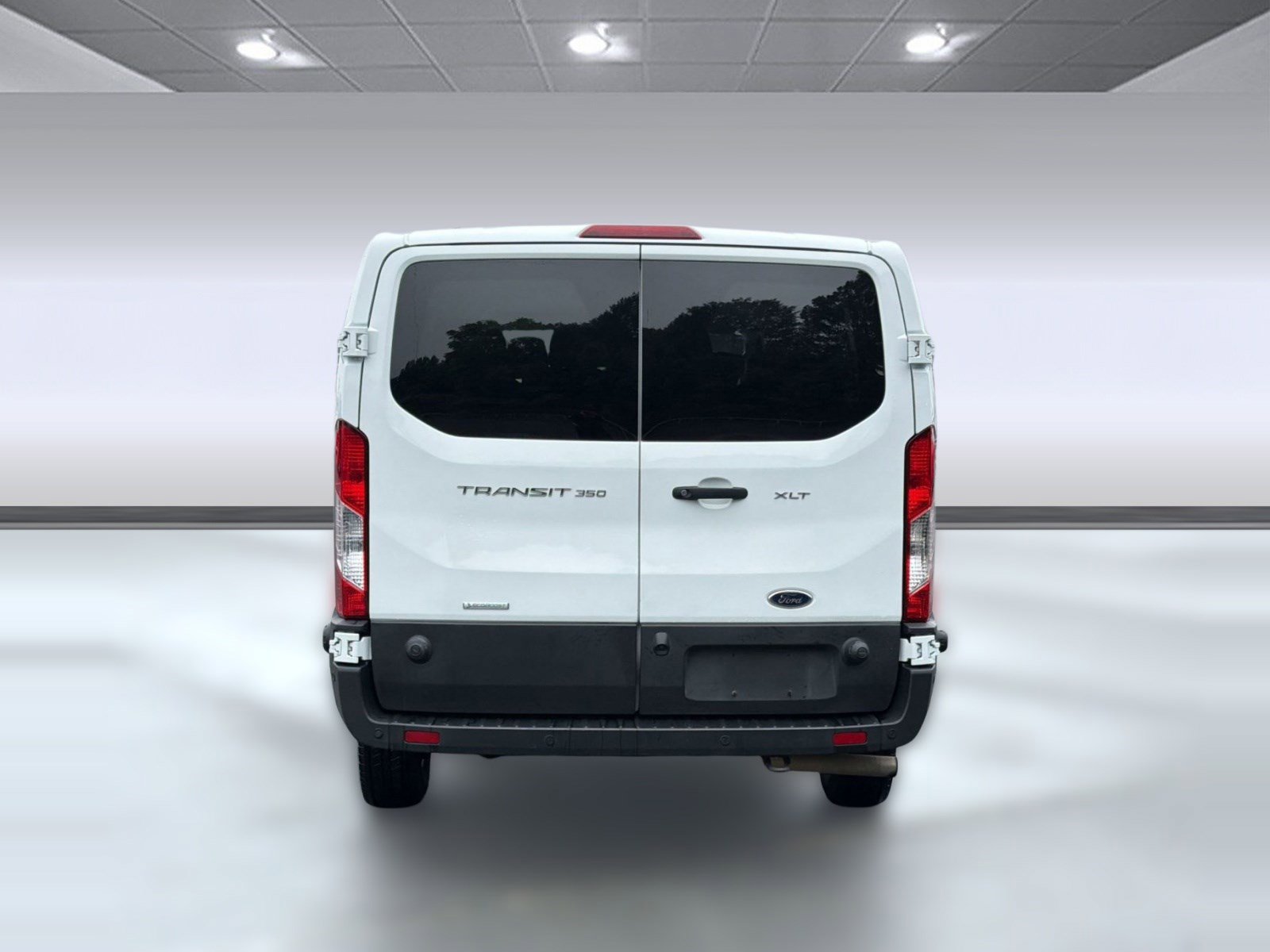 Certified 2024 Ford Transit 350 XLT RWD image 10