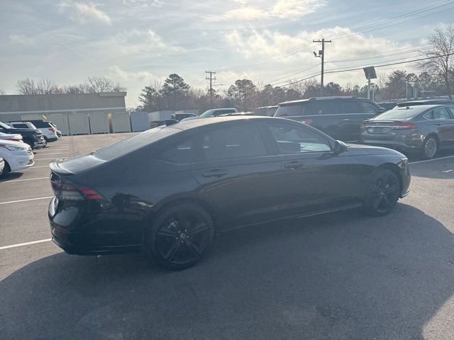 Used 2024 Honda Accord Sport image 4