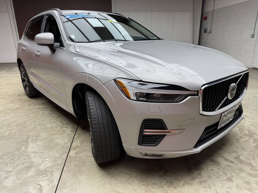 Used 2022 Volvo XC60 B5 Momentum AWD/4WD image 8