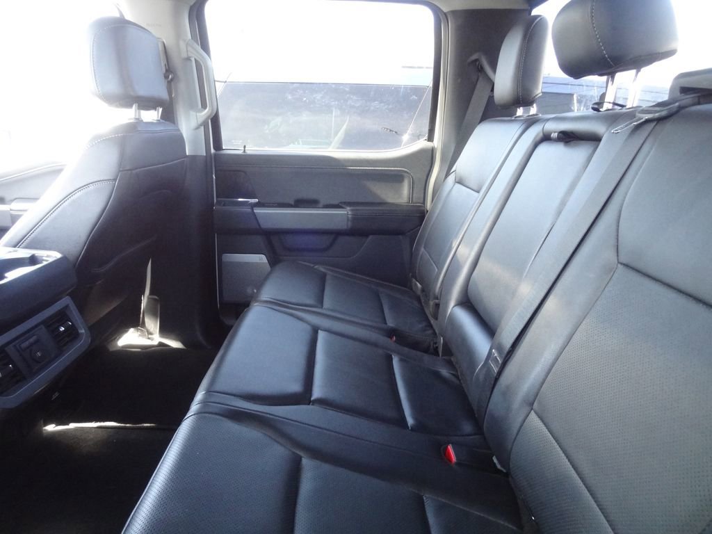 Certified 2023 Ford F250 Lariat w/ FX4 Off-Road Package image 10