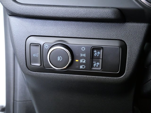 Certified 2025 Ford Escape Platinum AWD/4WD image 21