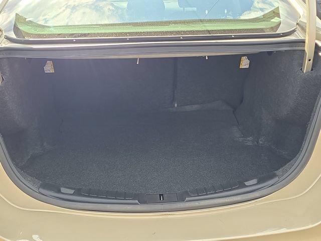 Certified 2018 Ford Fusion SE w/ Fusion SE Technology Package FWD image 27