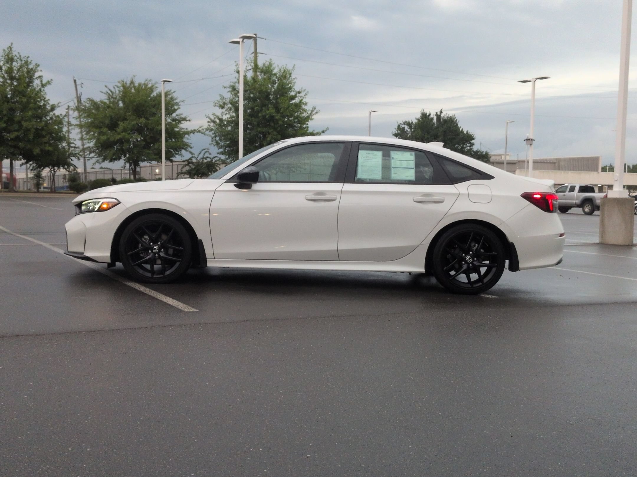 Used 2025 Honda Civic Sport image 7