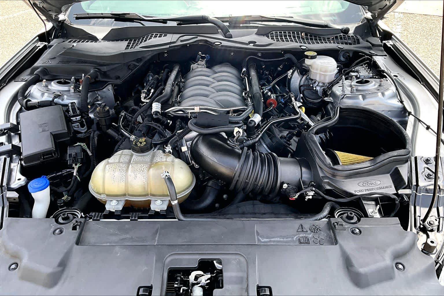 Certified 2020 Ford Mustang GT Premium w/ Equipment Group 401A RWD image 32
