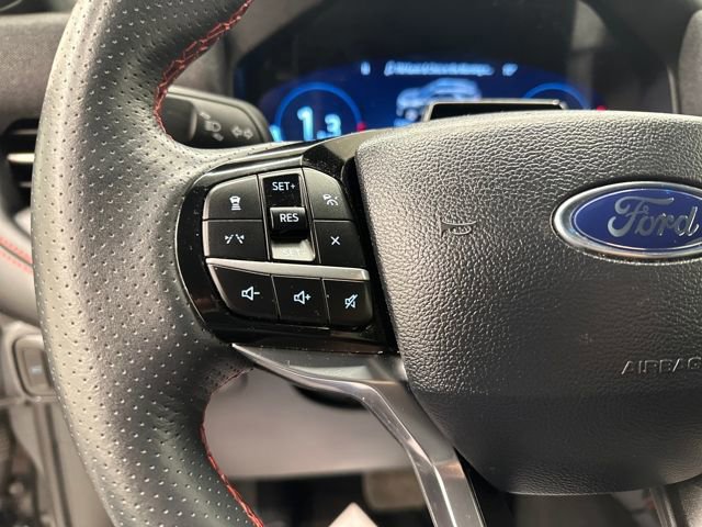 Certified 2025 Ford Explorer ST-Line w/ ST-Line Street Pack image 18