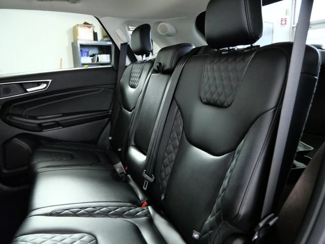 Certified 2023 Ford Edge Titanium AWD/4WD image 13