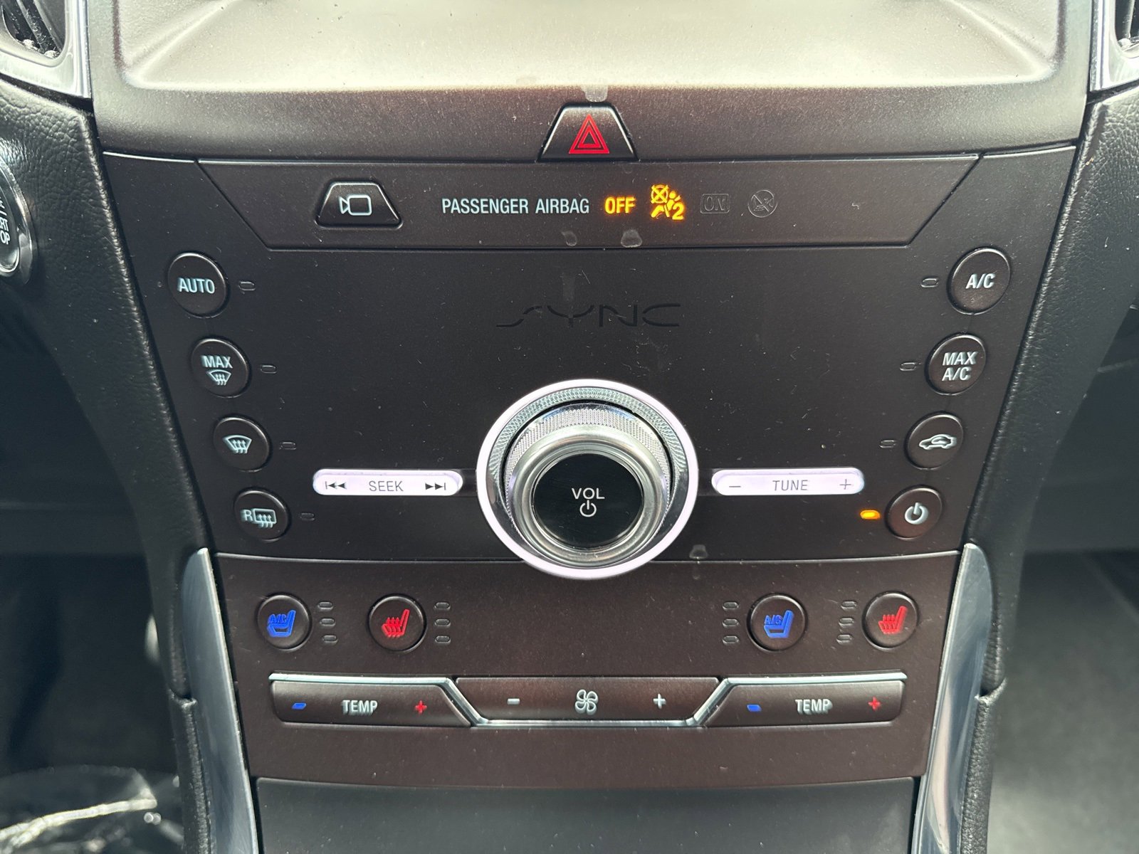 Certified 2020 Ford Edge Titanium w/ Equipment Group 301A image 12