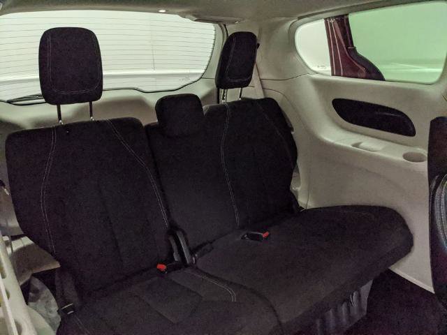 Used 2023 Chrysler Voyager LX image 22